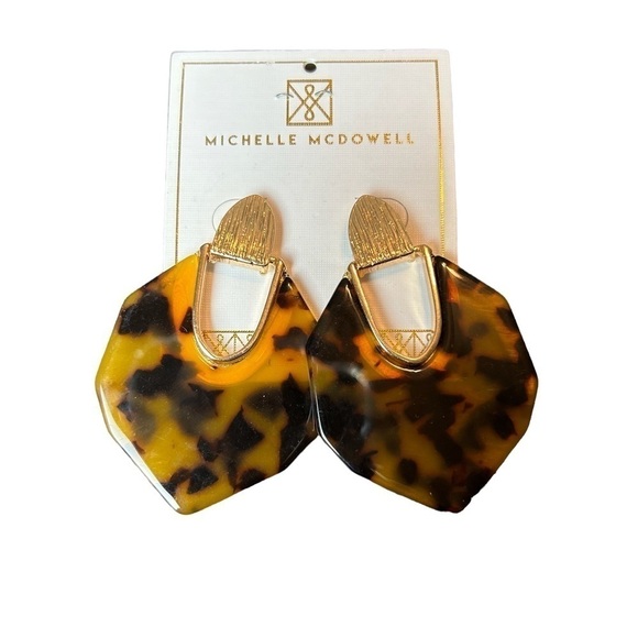 Michelle McDowell Lanier Dark Tortoise Post Earrings - Picture 6 of 9